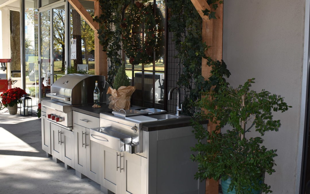 Deck the Tables 2018: Outdoor Kitchen Showroom Display